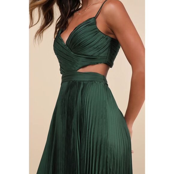 Lulus Got the Glam Emerald Green Pleated Cutout Maxi Dress Size XL NWT - Picture 4 of 10